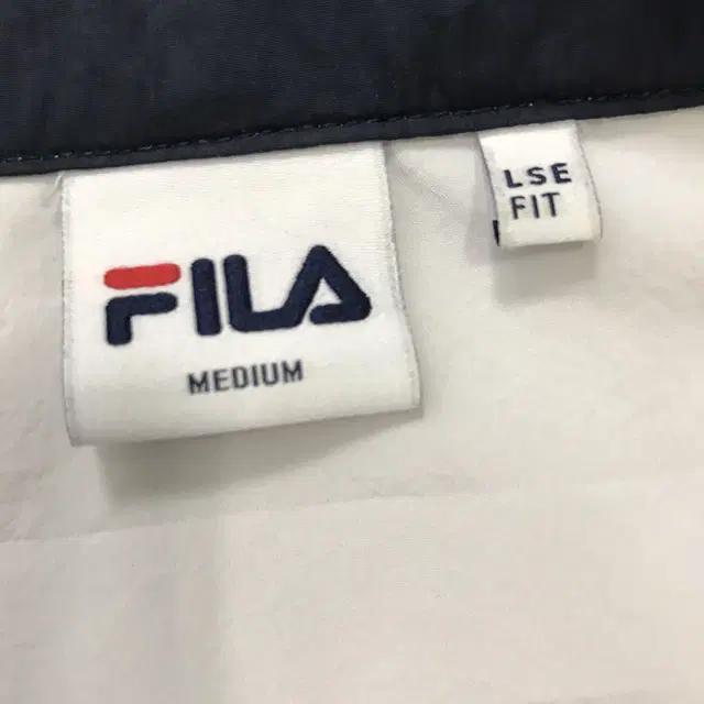 휠라 FILA 루즈핏 바람막이 [M]