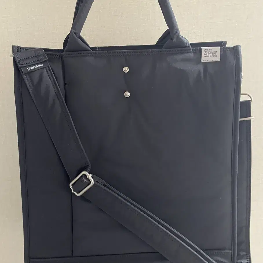 [1회착] 스위치 TOTE BRIEF 002 M Black | 출근 가방