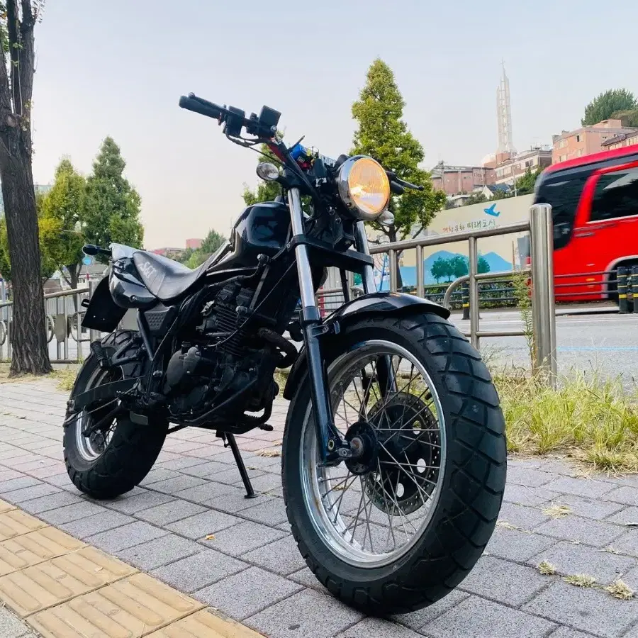 KR모터스14년식 RT125D 트로이125 블랙컬러 1만KM 경정비완료