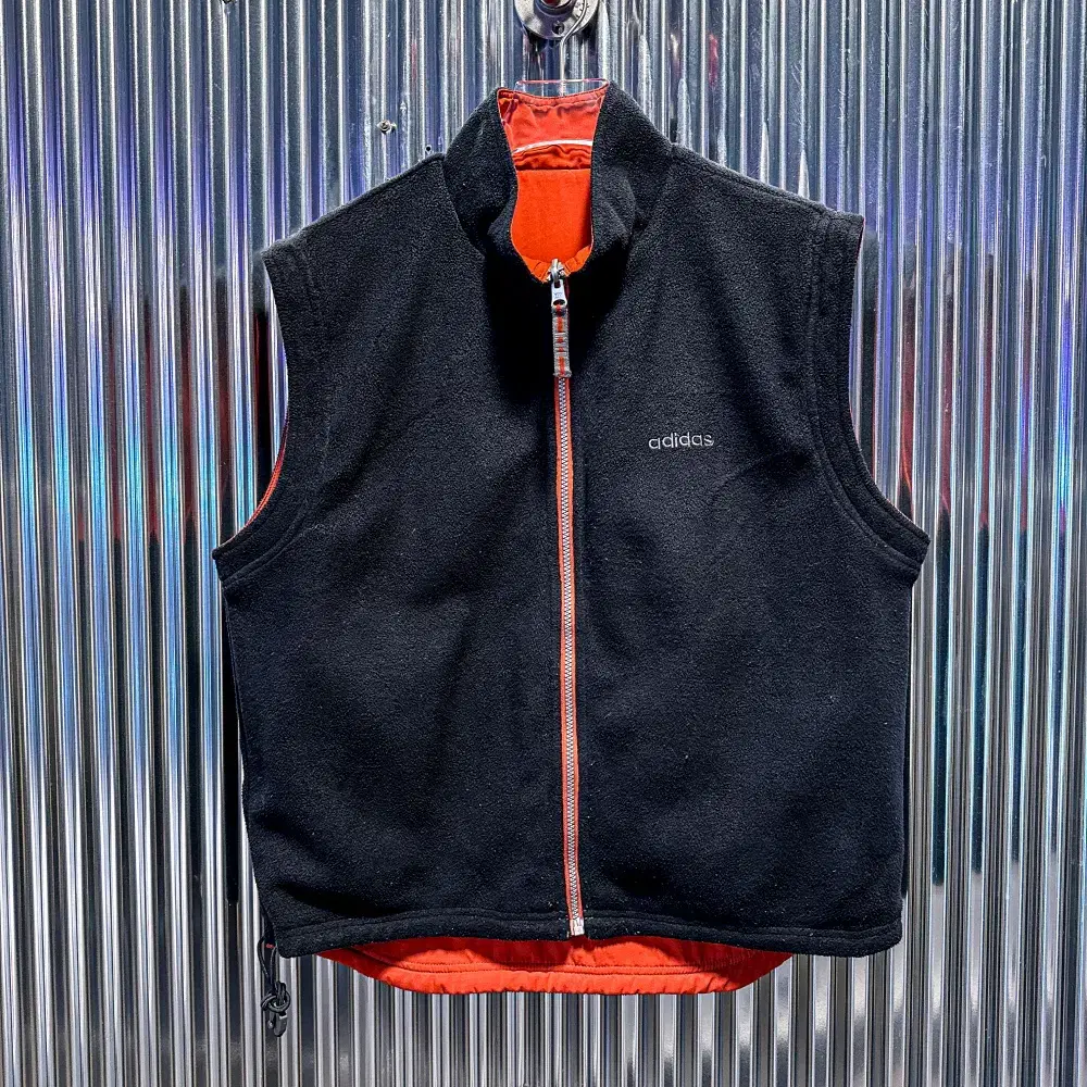 adidas Fleece Reversible Jo Vest (Domestic XL) CD752