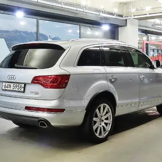 @14년식 아우디 Q7 3.0 TDI 콰트로 다이나믹