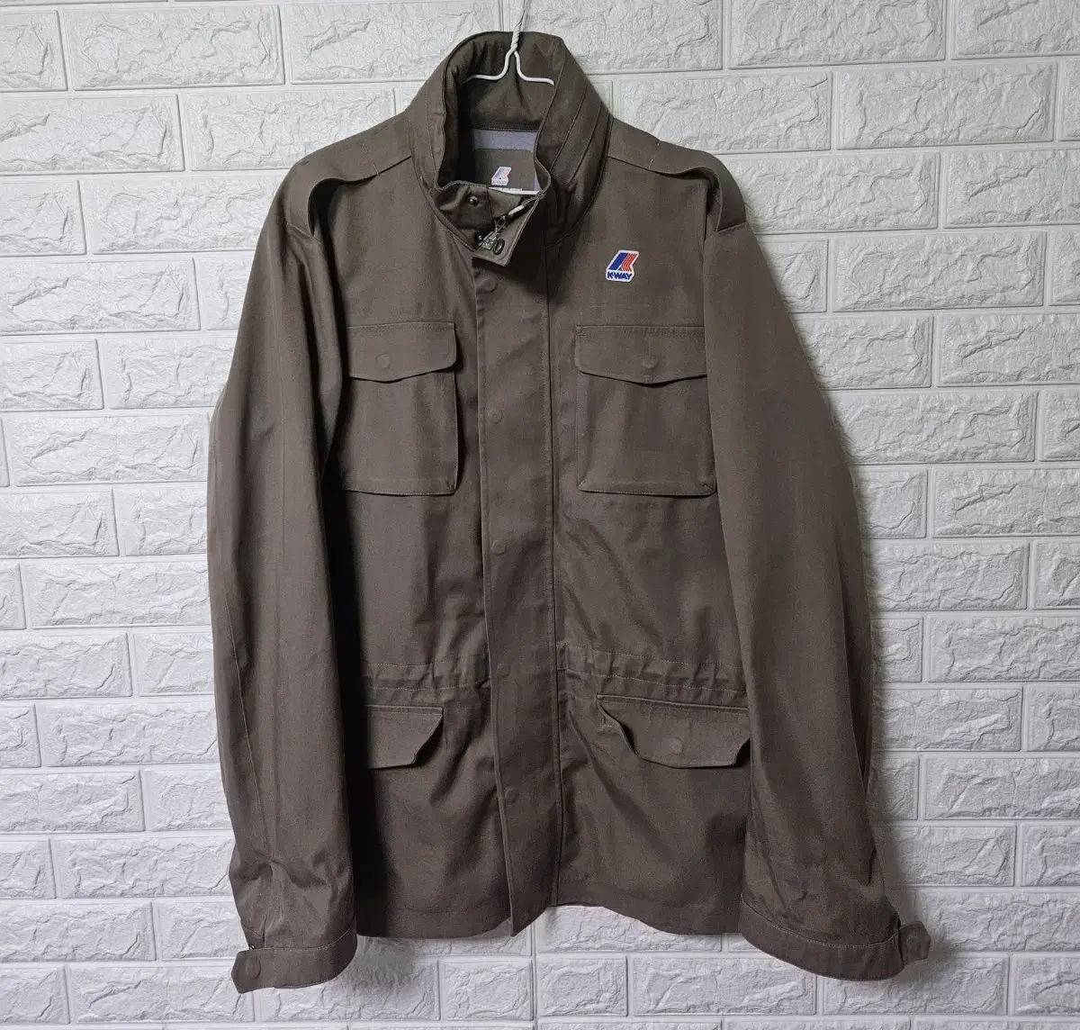 We sell the CAUWA jacket