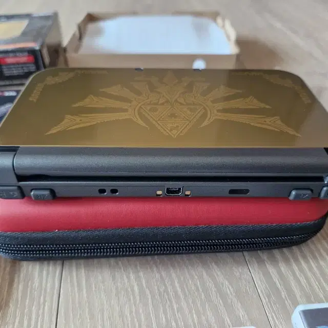 닌텐도 뉴큰다수 3DS XL 하이랄에디션 박스풀셋 신동급