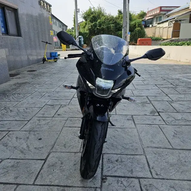 천안 평택 19년식 최상급 gsx r125 판매해요. 충청 경기 아산