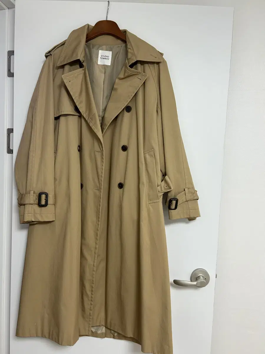 Tom Boy trench coat 50,000 won new