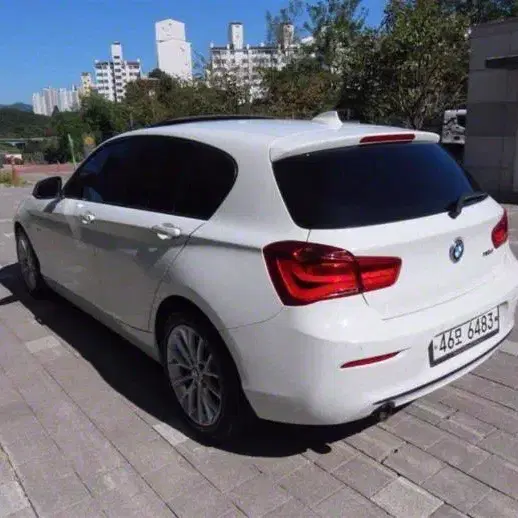 @16년식 BMW 1시리즈(2세대) 5도어 118d 스