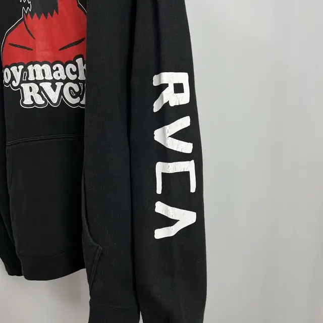 RVCA x TOY MACHINE 후드티