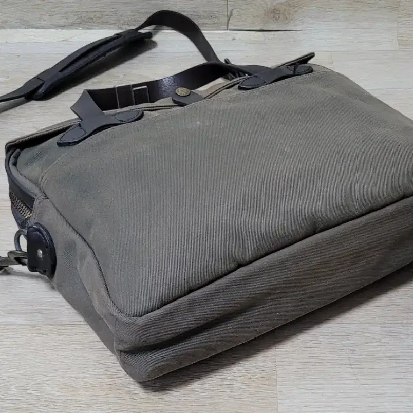 필슨 FILSON 256 Original briefcase 오터그린