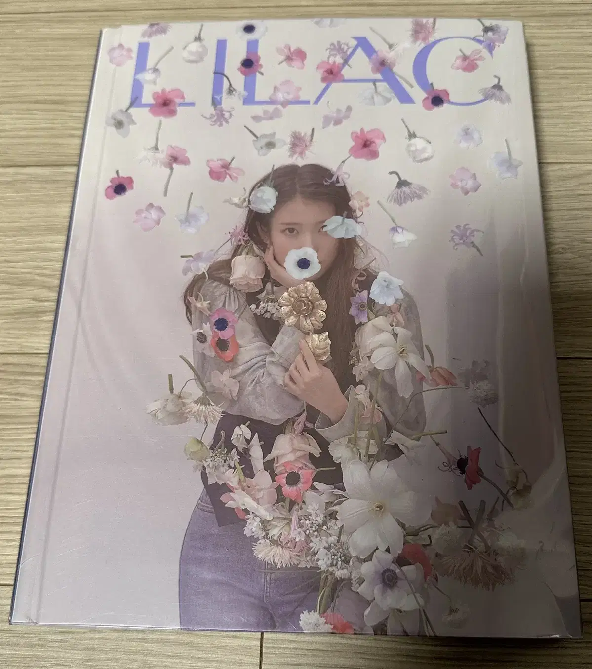 (simply unsealed) iu Lilac photobook MD