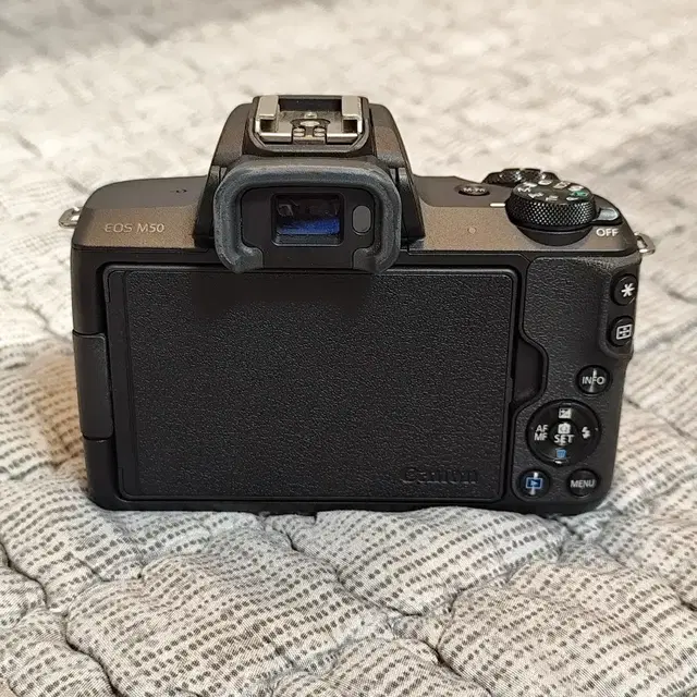 캐논 EOS M50 미러리스 카메라 판매합니다.