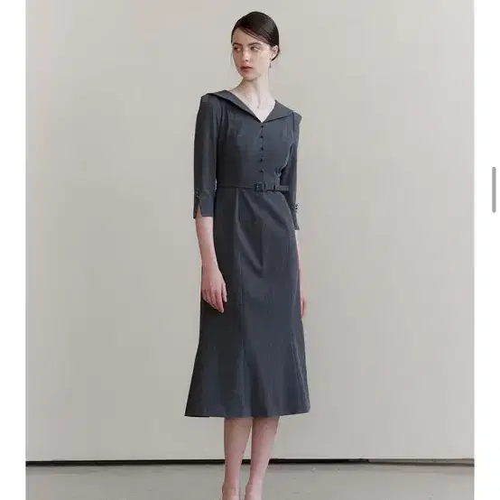 플로움 classic sailor collar dress 회색 S사이즈