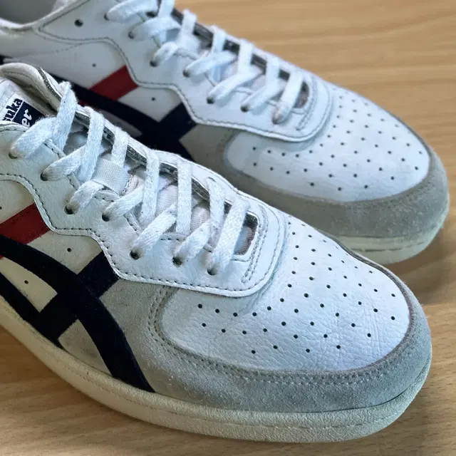 ONITSUKA TIGER GSM