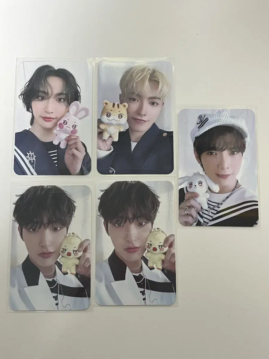 ateez anitiz doll keyring photocard