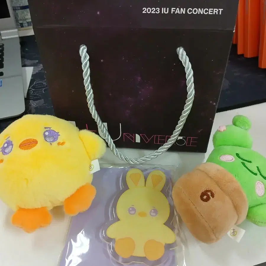 Iu 2023 IU FAN COCERT  plushies/griptok