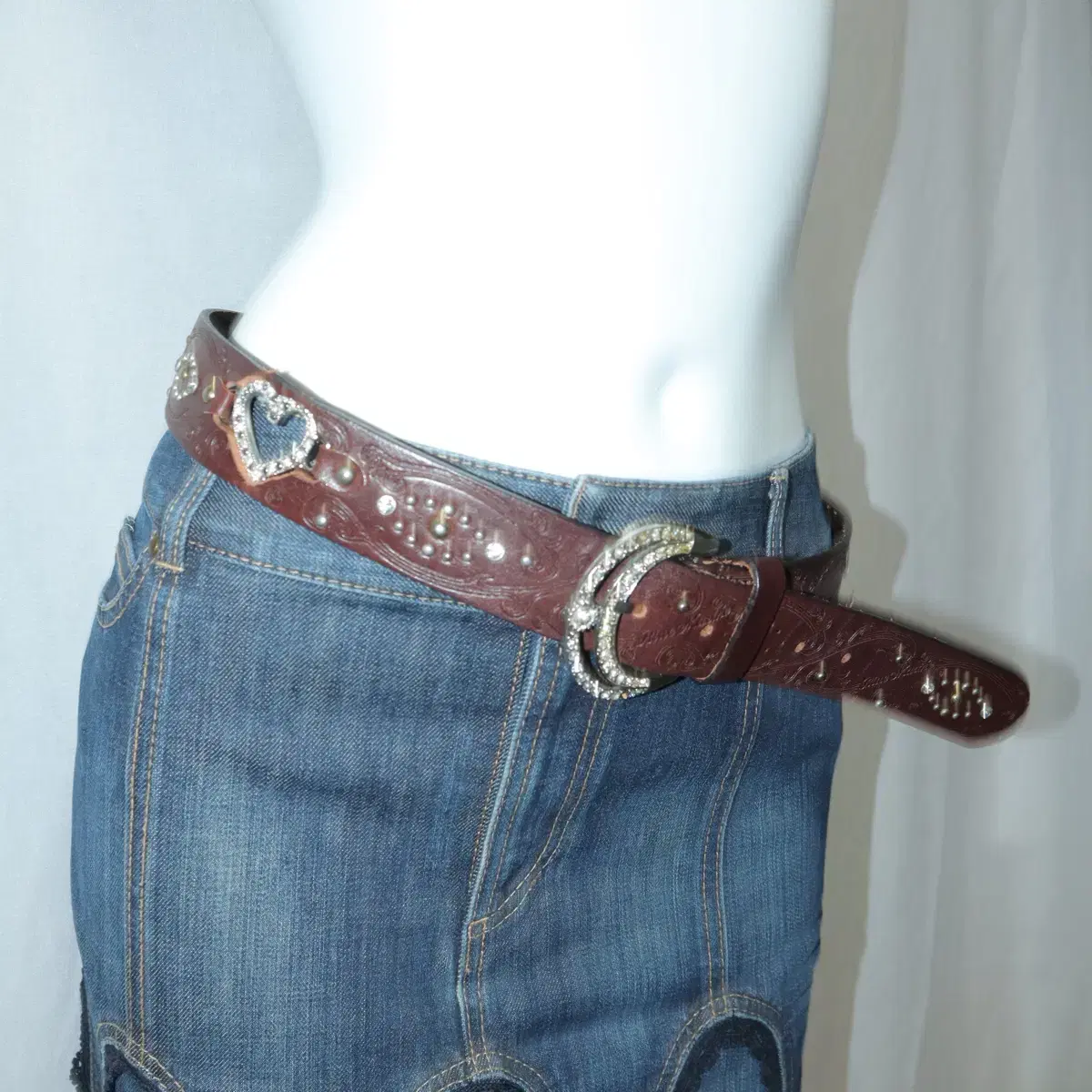 Cubic fairy leather belt