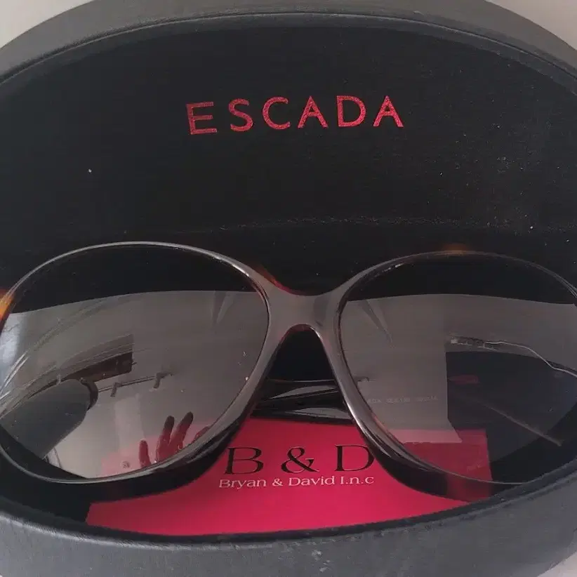 ESCADA 선글라스