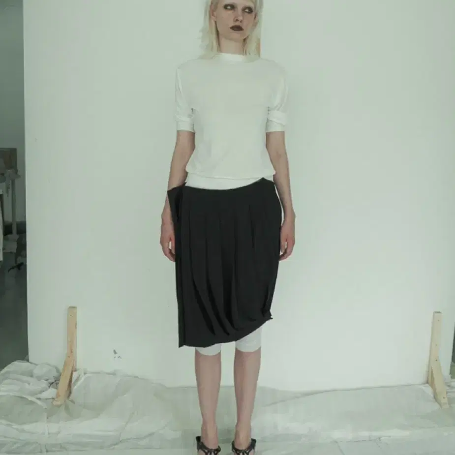 에옹쓰 eonts pinched pleats skirt(black/2)