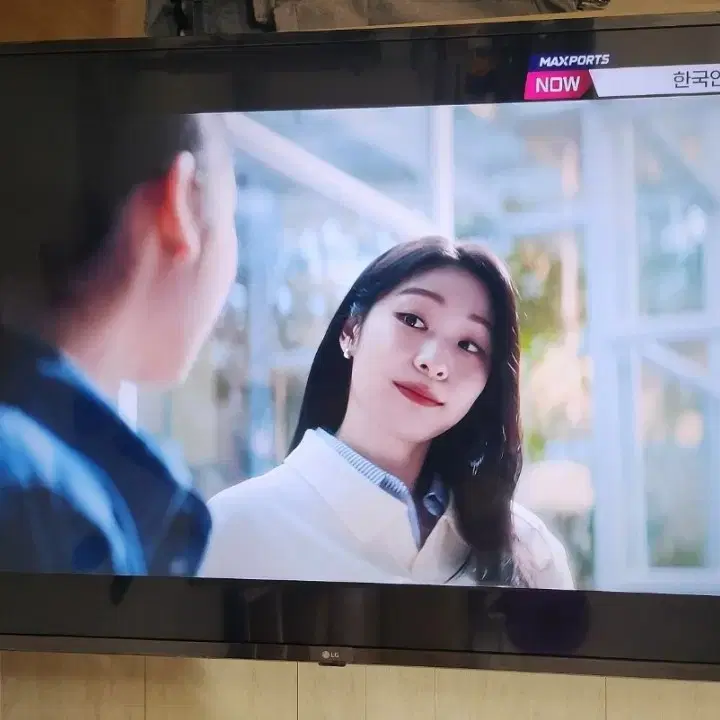 LG 55인치 스마트 벽걸이 TV