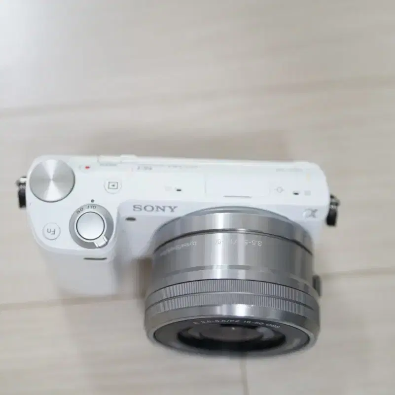 소니 미러리스 카메라 NEX-5R 과 16-50 렌즈 세트