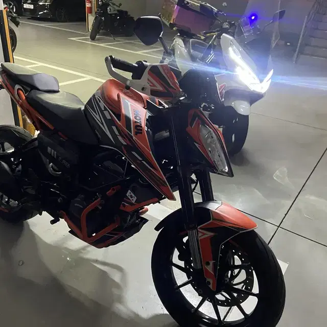 KTM 듀크 125 네이키드