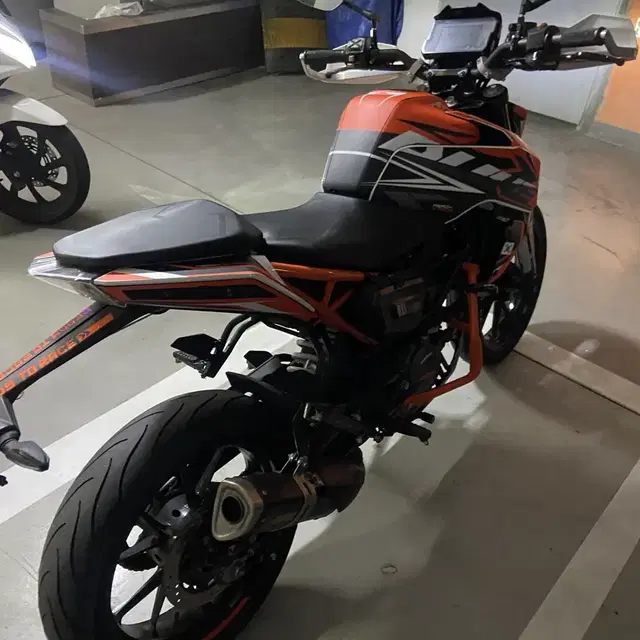 KTM 듀크 125 네이키드