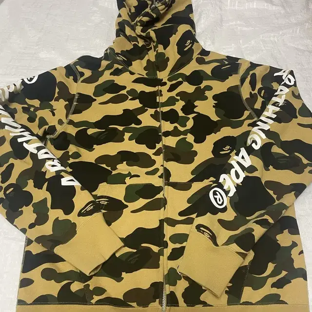 베이프 카모 후드 집업 BAPE L