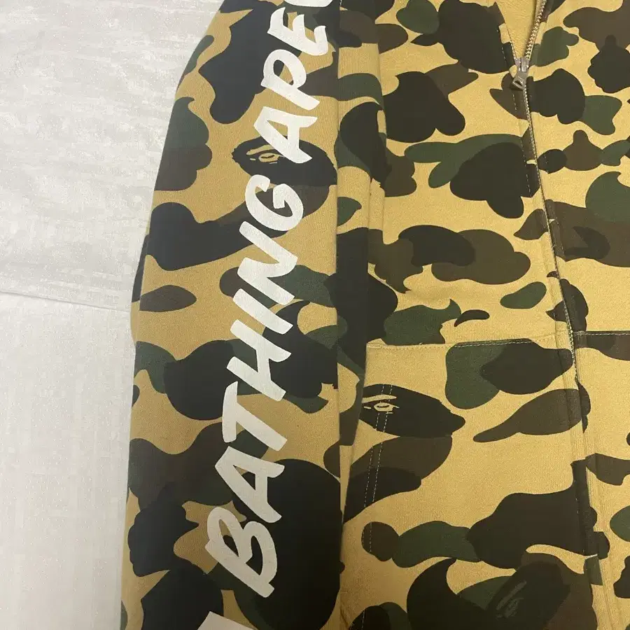 베이프 카모 후드 집업 BAPE L