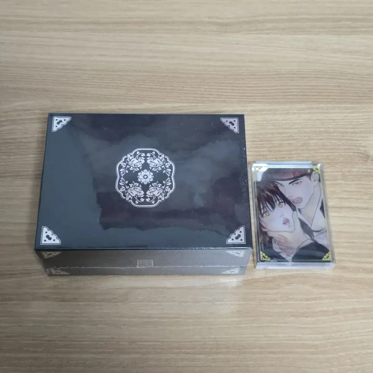 Yahua Book Lock + Acrylic Block (unsealed)