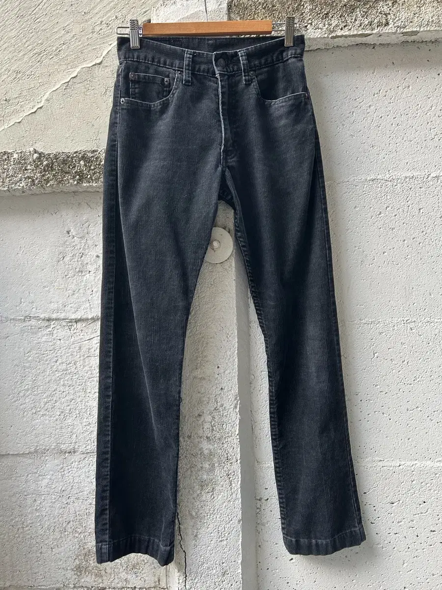 Levi's 505 Black Vintage Corduroy Pants 27