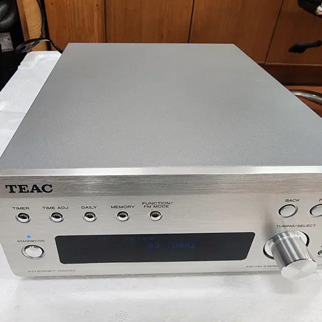 초민트급 티악(TEAC)T-H380NT 인터넷 라디오겸용 디지털 튜너