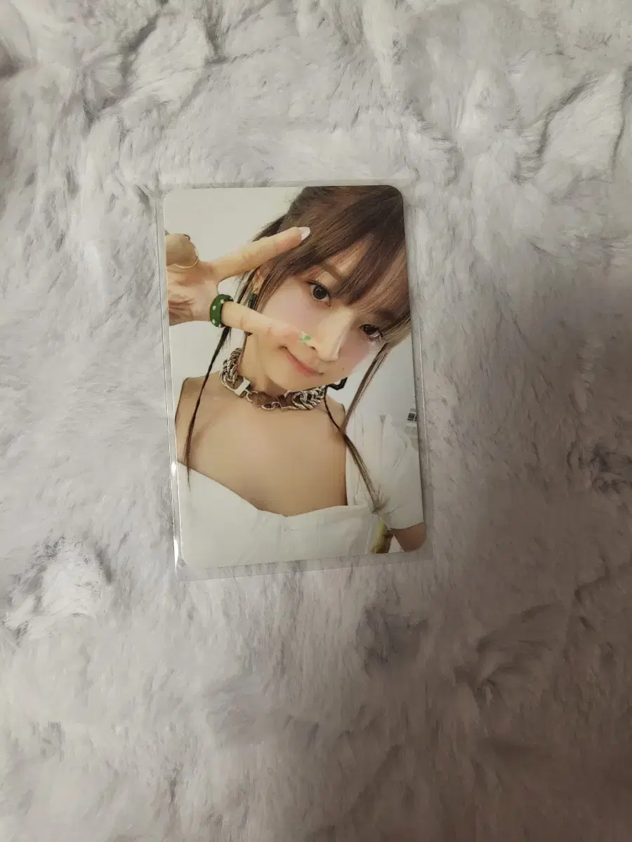 ive lay apa afterlike jewelry photocard