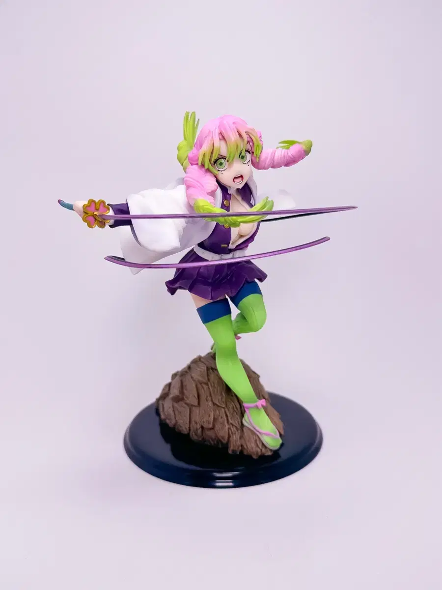 Demon Slayer Kanroji Mitsuri First Lottery Prize A Attack Figure