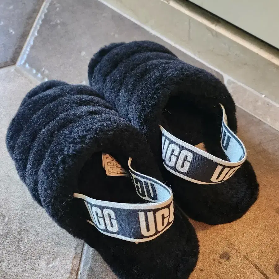 ugg