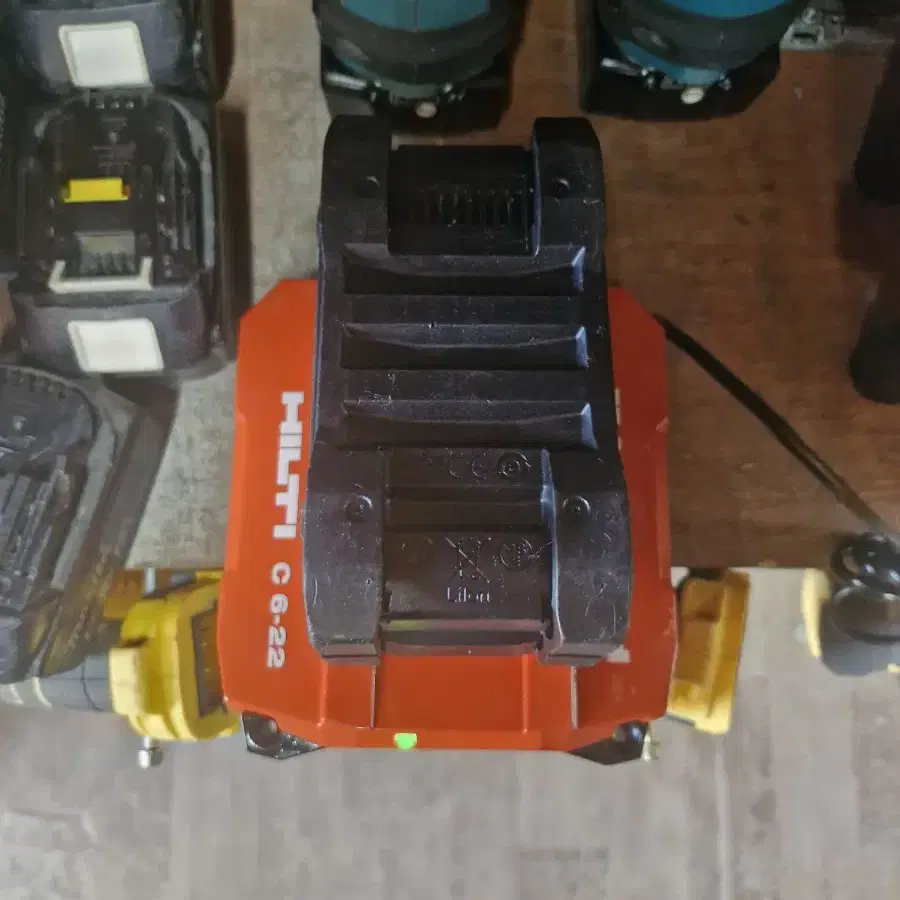 [HILTI]힐티고속충전기 C6 22 3세대뉴런 NURON