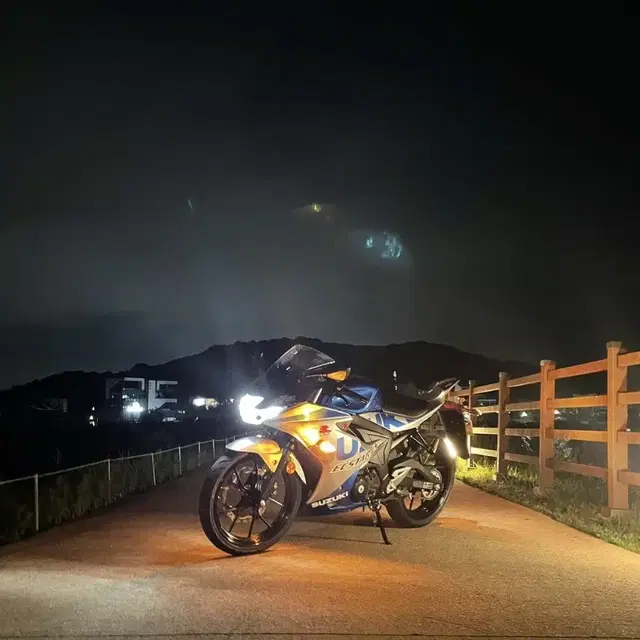 스즈키 gsxr 125 21년식 abs 판매해요