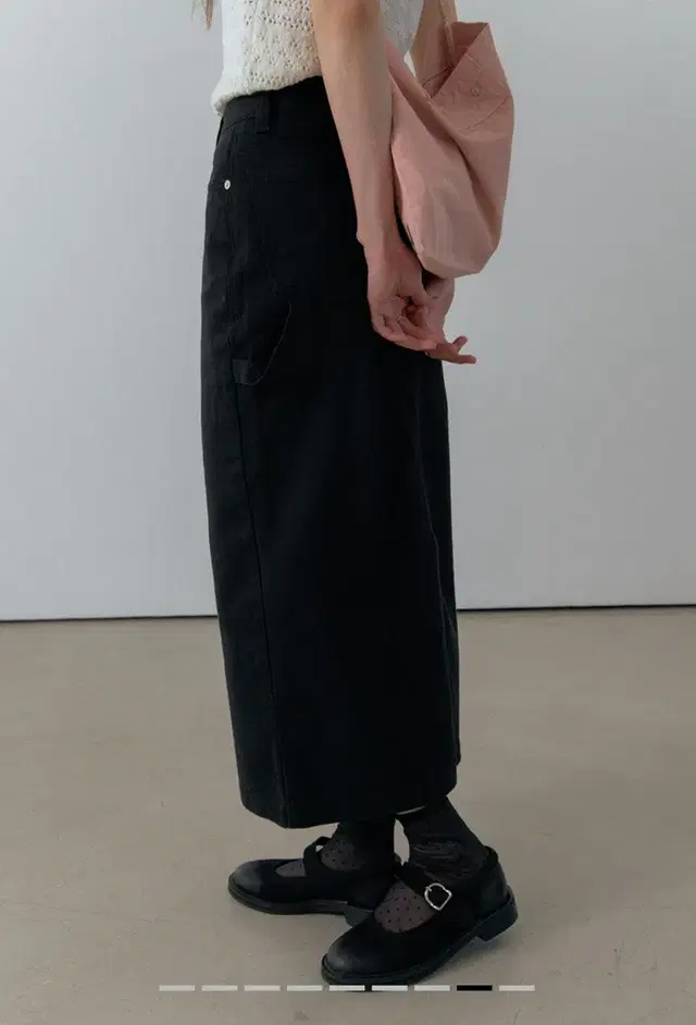 모데스트무드 Silver 701 - Carpenter Skirt (Bla