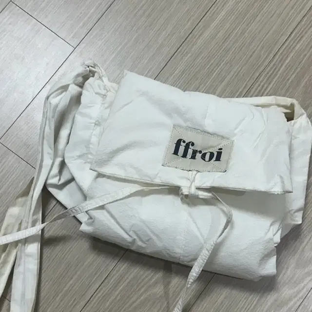 프루아 ffroi 브리즈 가방 화이트