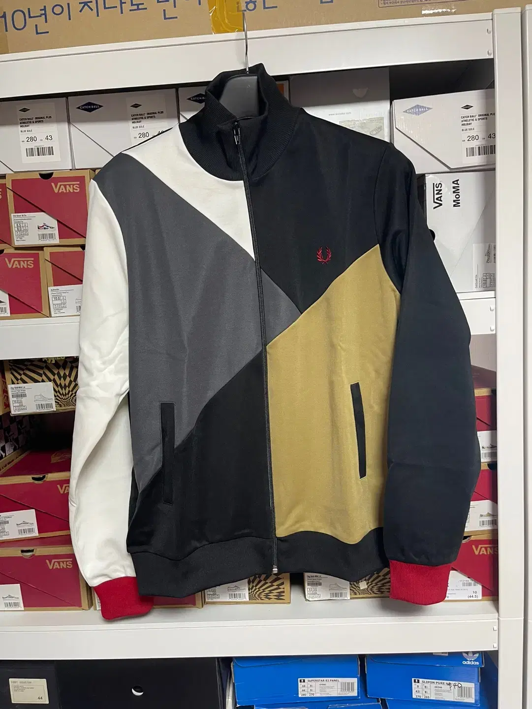 L) Fred Perry Color Block Track Jacket