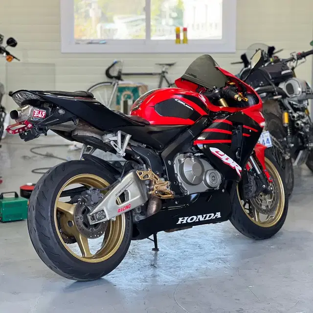 CBR600RR 4기통 06년식 요시무라 배기구변 깔끔한차량 판매합니다