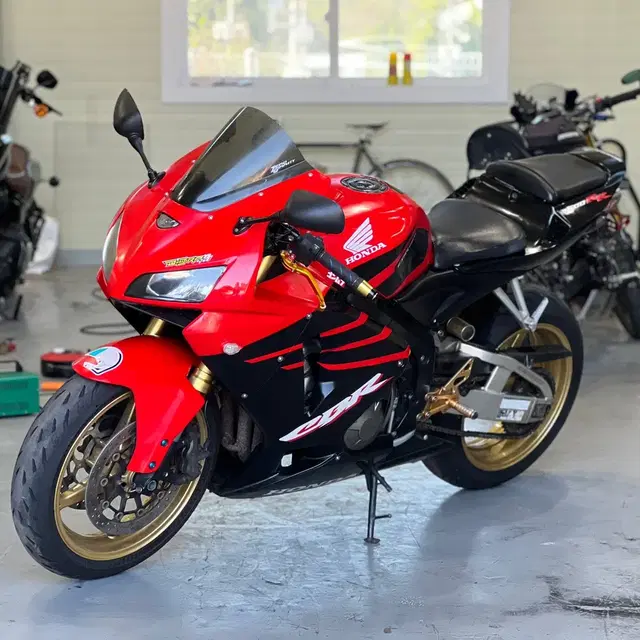 CBR600RR 4기통 06년식 요시무라 배기구변 깔끔한차량 판매합니다