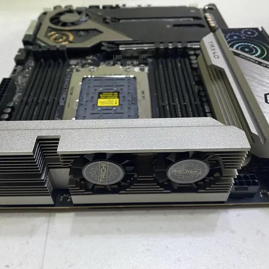 Asrock TRX40 TAICHI(타이치) 메인보드