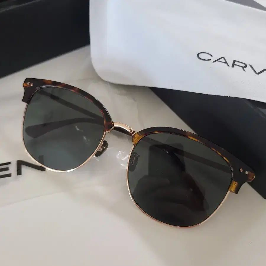 (새상품) 까르뱅 팬텀 CARVEN PHANTOM 선글라스