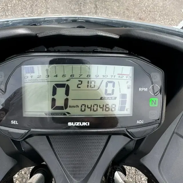 스즈키 gsxr-125 18년식 흰색차량 판매합니다.