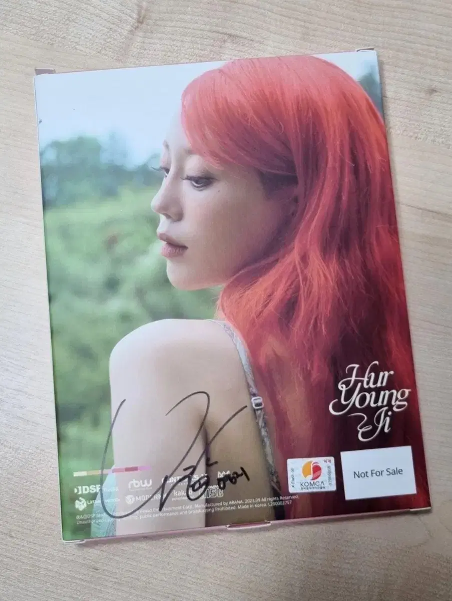 Kara hur youngji sign Albums