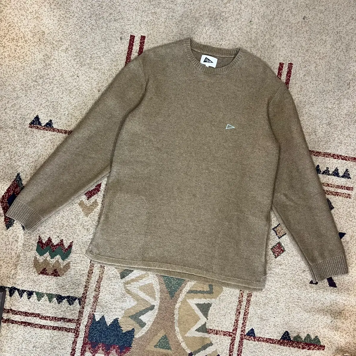 Pilgrim surf+supply 니트 카키베이지