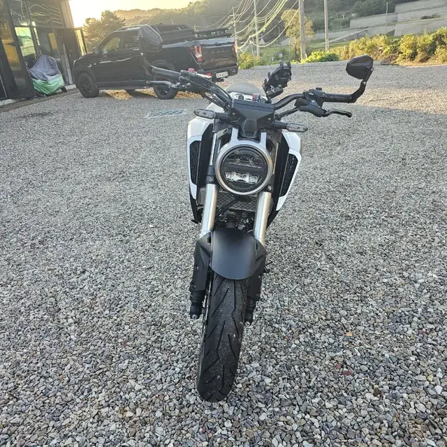 18년식 깔끔한 CB125R 짧은 키로수 팝니다