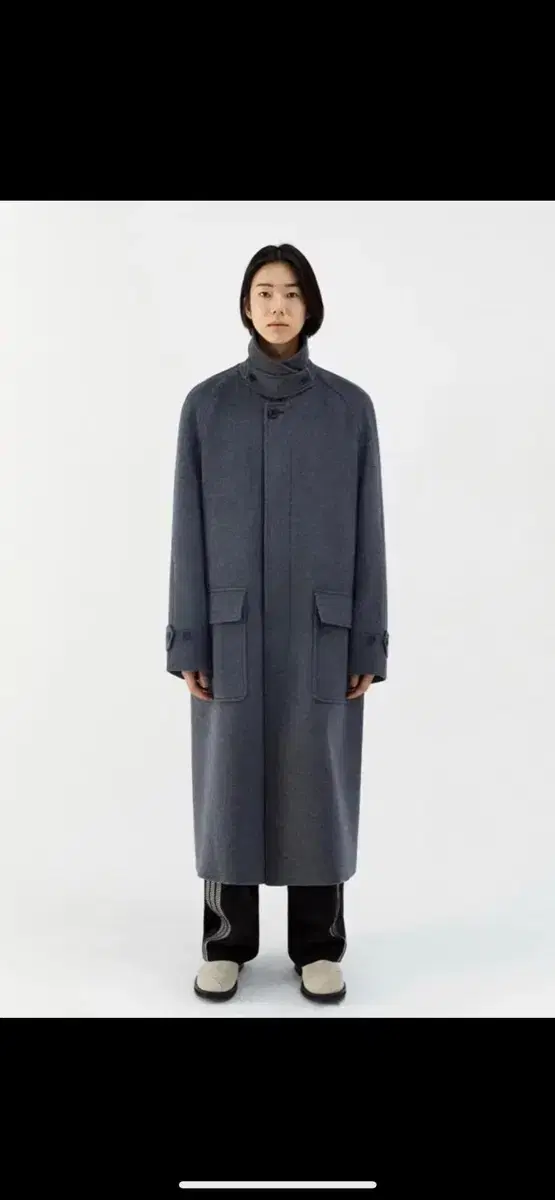 VivaStudio Balmacan Coat