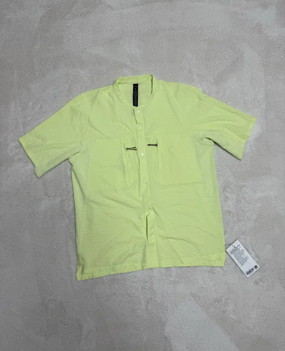 Lululemon Lightweight Hike Short Sleeve Overshirt