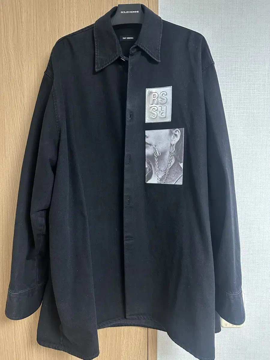 I'm selling my 19SS Laf Simons silver patch denim shirt m.