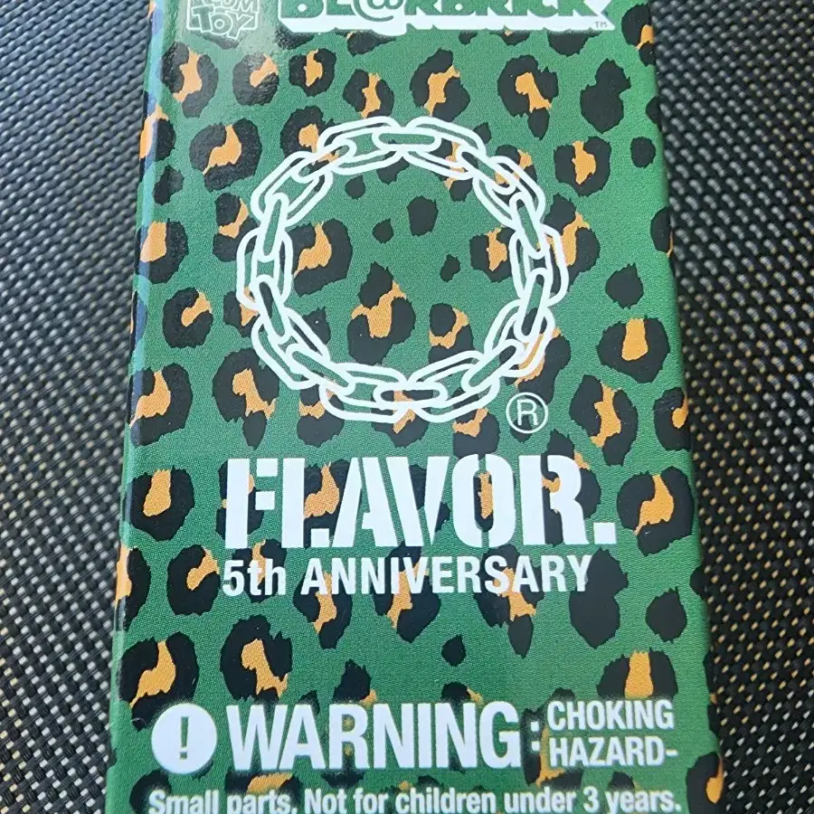 베어브릭 500개한정 100% FLAVOR